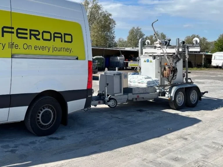 RME TR400 Lithium hybrid trailer in the field
